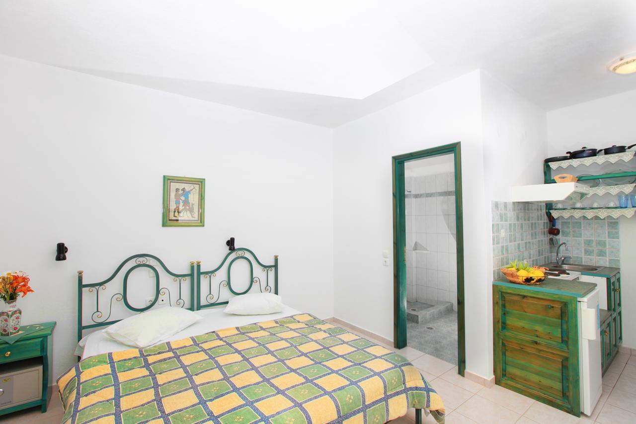 Pavlos Maria Studios Skiathos Town Exterior foto
